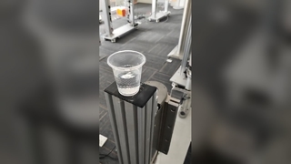 Speed-Gate mit bürstenlosem Motor sorgt für schnellen Zugang, ohne dass Personen eingeklemmt werden.